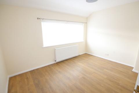 3 bedroom terraced house to rent, Mardale Avenue, Warrington, WA2