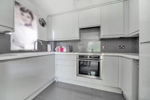 1 bedroom apartment for sale, Magpie Hall Lane, Bromley, BR2