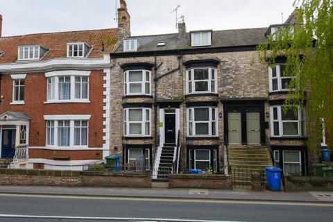 3 bedroom townhouse for sale, Bagdale, Whitby YO21