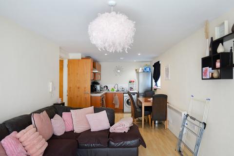 1 bedroom flat for sale, Lakeside Rise, Manchester M9