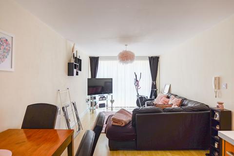 1 bedroom flat for sale, Lakeside Rise, Manchester M9