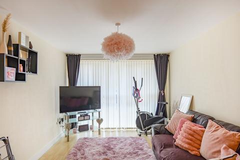 1 bedroom flat for sale, Lakeside Rise, Manchester M9