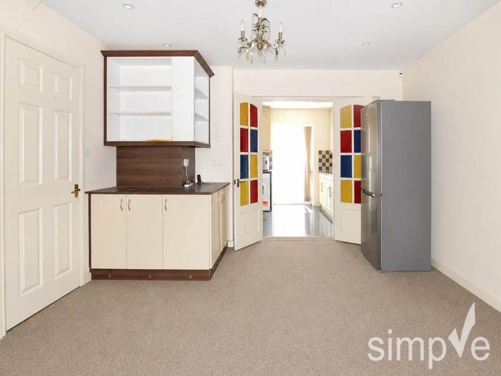 House in Middlesex - View 3
