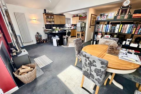 2 bedroom semi-detached bungalow for sale, Norwood Drive, Barugh Green