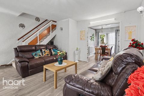 Pixton Way, Croydon