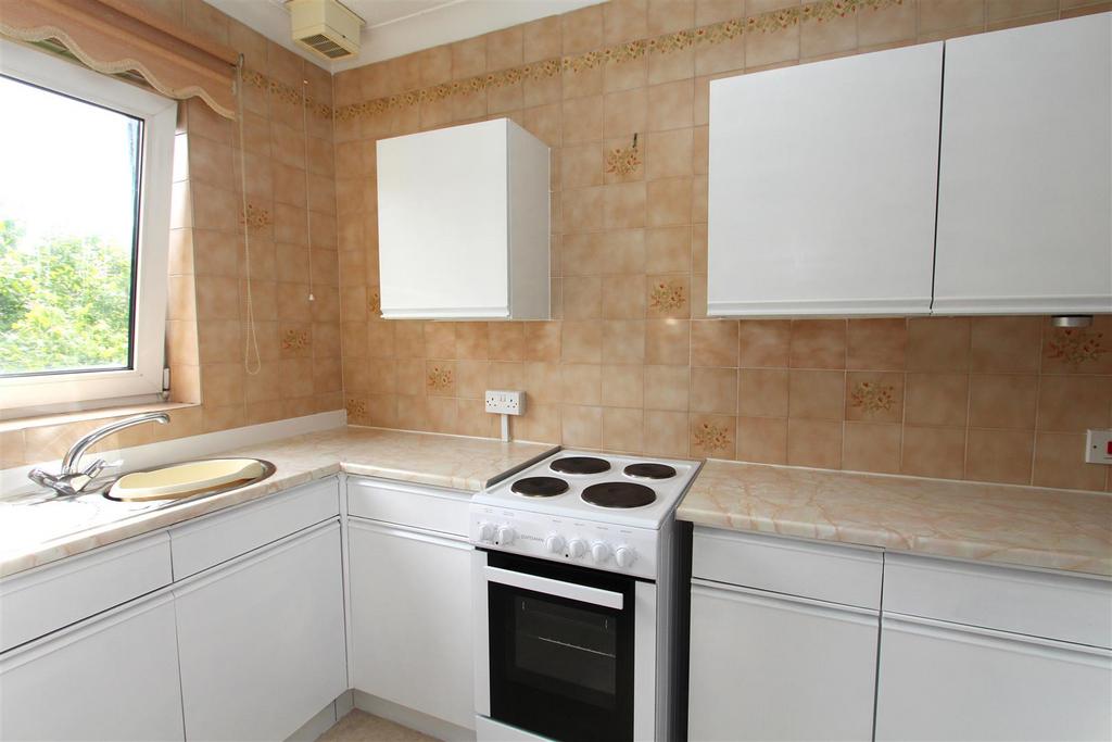 House in Bristol, Bath and North East Somerset - View 4