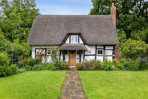 5 bedroom cottage for sale, The Old Smithy, 4 Trotshill Lane East, Worcester.  WR4 0HX