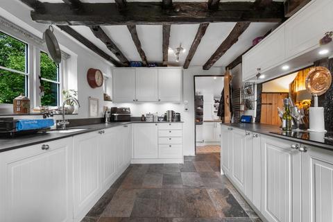 5 bedroom cottage for sale, The Old Smithy, 4 Trotshill Lane East, Worcester.  WR4 0HX