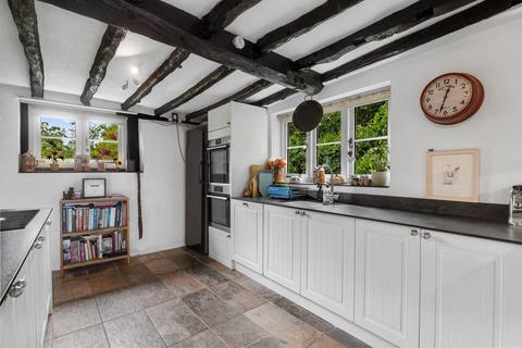 5 bedroom cottage for sale, The Old Smithy, 4 Trotshill Lane East, Worcester.  WR4 0HX