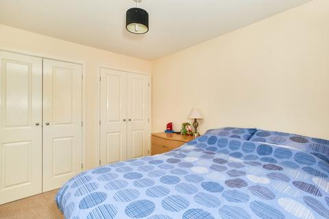 3 bedroom house to rent, Appledine Way, Bedford, MK41