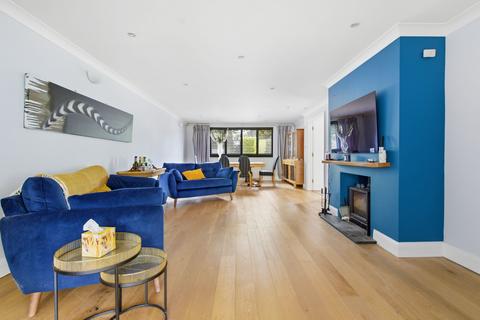 6 bedroom detached house for sale, Devenish Road, Sunningdale