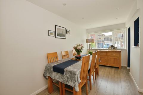 4 bedroom detached house for sale, Gloucester Mews, New Romney, Kent, TN28