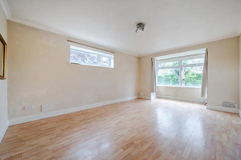 1 bedroom flat for sale, Swallow Close, Hampshire PO9