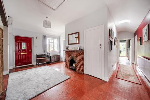 4 bedroom bungalow for sale, Moulsham Lane, Hampshire GU46