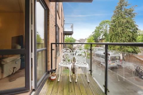 2 bedroom flat for sale, Station Avenue, Channons Hill, Bristol, Somerset, BS16