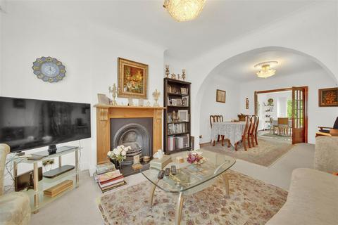 4 bedroom terraced house for sale, Cavendish Gardens, Chadwell Heath, RM6