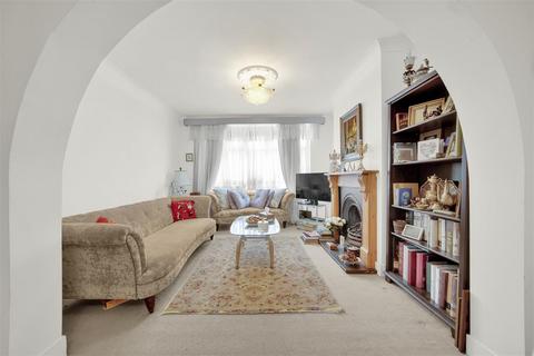 4 bedroom terraced house for sale, Cavendish Gardens, Chadwell Heath, RM6