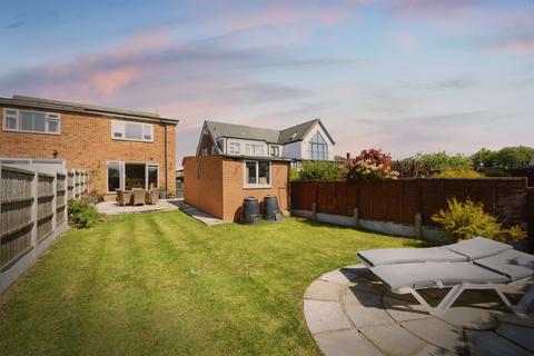 3 bedroom semi-detached house for sale, Church Street, BILLERICAY