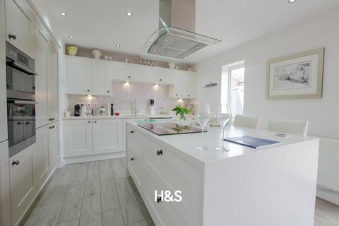 4 bedroom detached house for sale, Dewberry Road, Solihull B90