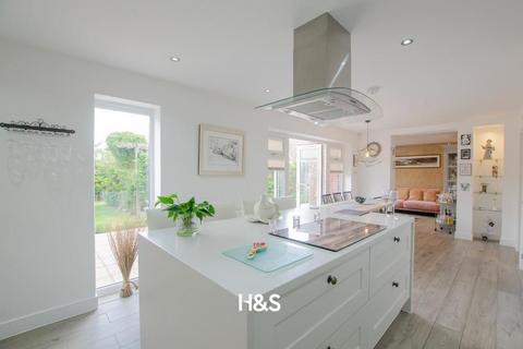 4 bedroom detached house for sale, Dewberry Road, Solihull B90