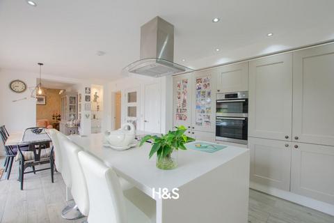 4 bedroom detached house for sale, Dewberry Road, Solihull B90