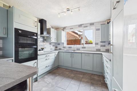 3 bedroom detached bungalow for sale, Malham Drive, Lincoln