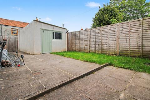 undefined, Silver Road, Street