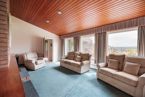 3 bedroom bungalow for sale, Oathills Close, Tarporley, CW6
