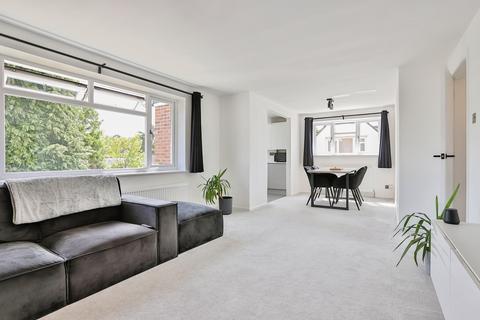 2 bedroom flat for sale, Church Road, Ferndown, Dorset, BH22