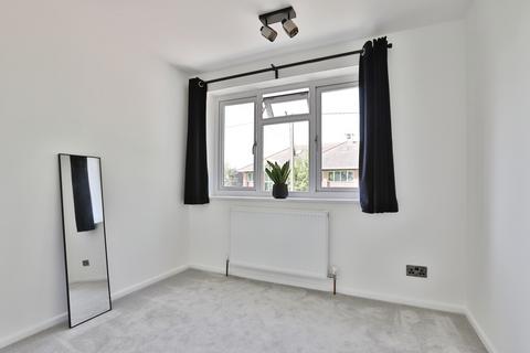 2 bedroom flat for sale, Church Road, Ferndown, Dorset, BH22