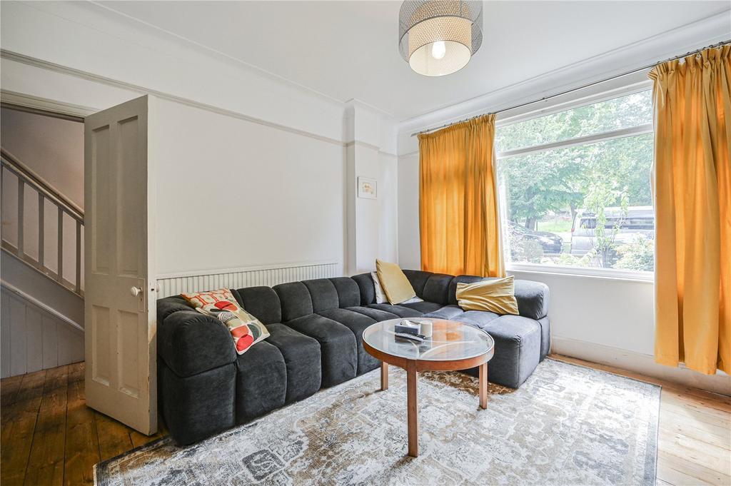 House in London, London Borough of Enfield - View 3