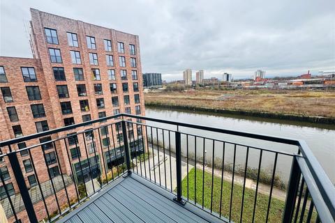 3 bedroom flat to rent, Bridgewater Wharf Block B, 257 Ordsall Lane, Salford, M5