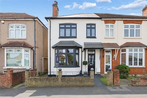 Sheringham Avenue, Romford, RM7