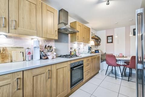 4 bedroom end of terrace house for sale, Tagalie Square, Worthing, West Sussex, BN13