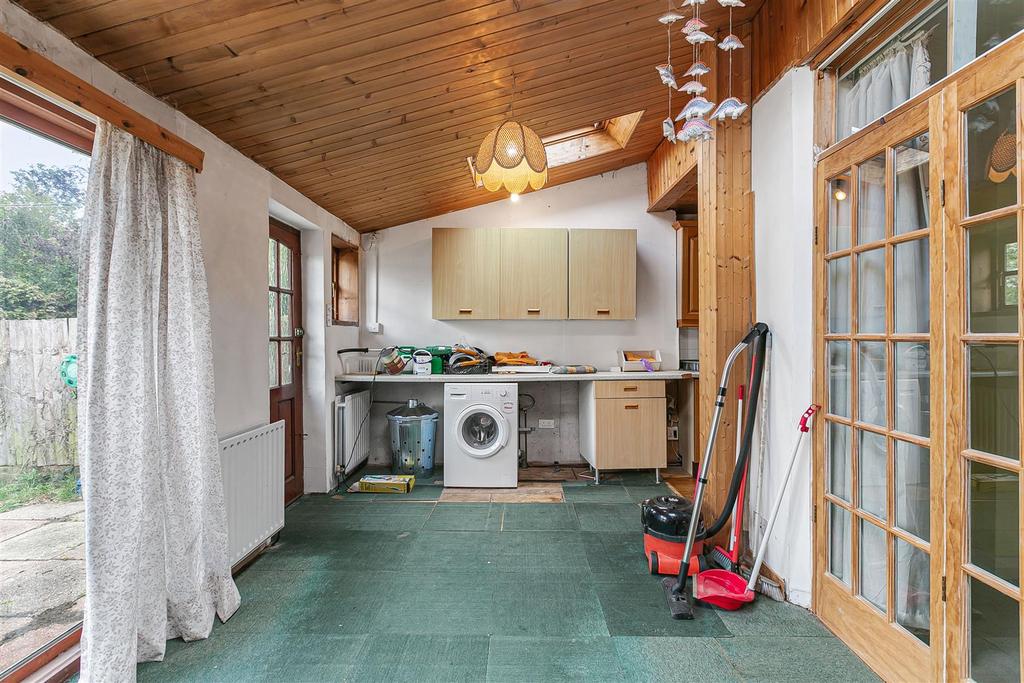 Utility room, utility