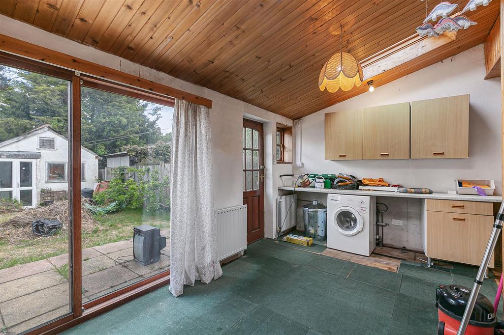 Utility room, utility