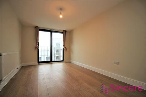 3 bedroom apartment to rent, 450 High Road, Ilford IG1