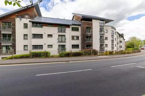 2 bedroom flat for sale,