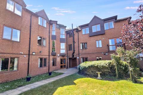 2 bedroom retirement property for sale, 39 Cathedral Green Court, Crawthorne Road, Peterborough, Cambridgeshire, PE1 4YS