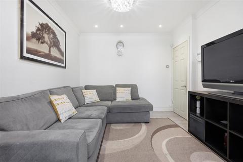 undefined, Albany Park Avenue, Enfield