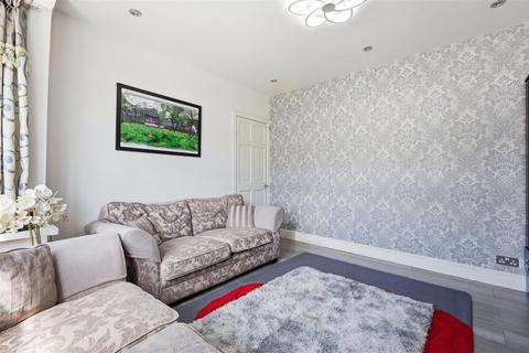 undefined, Albany Park Avenue, Enfield