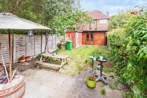 Kings Road, Slough, SL1