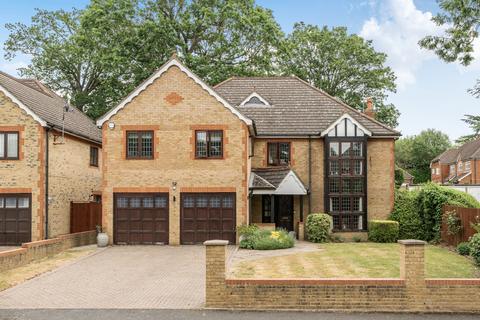 5 bedroom detached house for sale, Davenham Avenue, Northwood, Middlesex