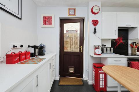 4 bedroom detached house for sale, Knights Garden, Hailsham