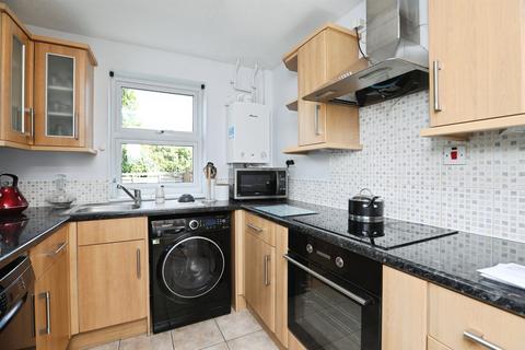 2 bedroom end of terrace house for sale, Wadham Place, Sittingbourne