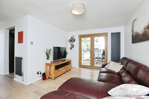 2 bedroom end of terrace house for sale, Wadham Place, Sittingbourne
