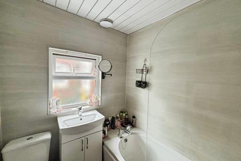 4 bedroom terraced house to rent, Banff Road, Manchester, Greater Manchester, M14