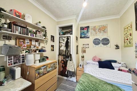 4 bedroom terraced house to rent, Banff Road, Manchester, Greater Manchester, M14