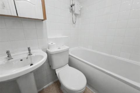 2 bedroom terraced house for sale, Amiens Close, Darlington