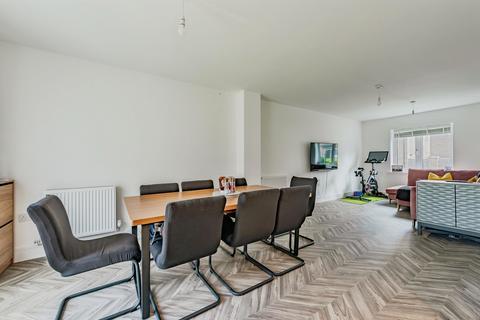 3 bedroom detached house for sale, Payne Way, Copthorne, Crawley